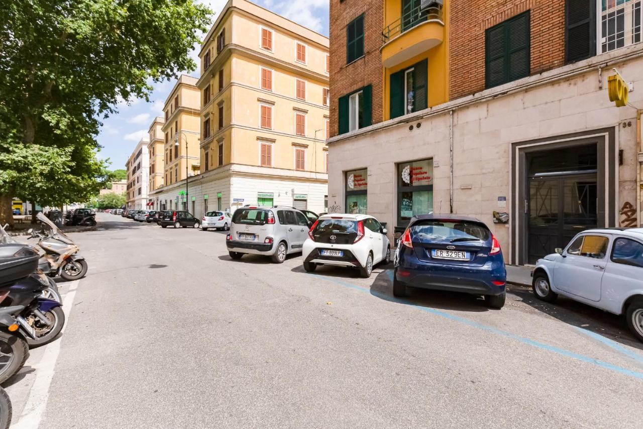 Appartamenti Con Vista Piazza Testaccio Rom Eksteriør billede